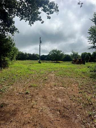 8.15 Acres of Residential Land for Sale in Grandview, Texas