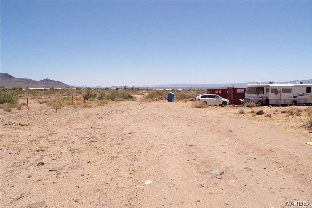 1.17 Acres of Residential Land for Sale in Golden Valley, Arizona