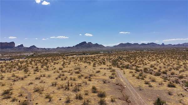 5 Acres of Residential Land for Sale in Golden Valley, Arizona