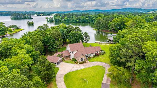 3 Acres of Land with Home for Sale in Hot Springs, Arkansas