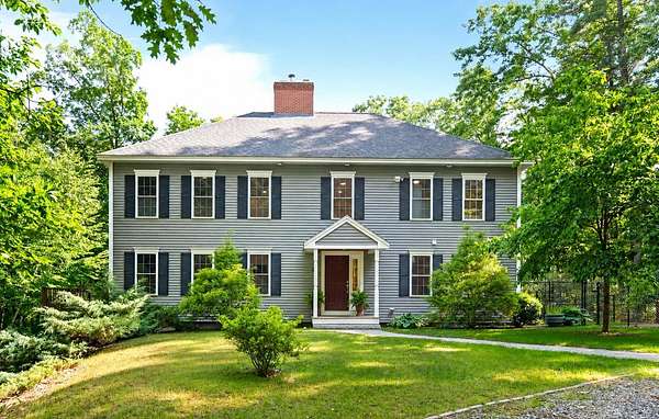 2.22 Acres of Land with Home for Sale in Amherst, New Hampshire