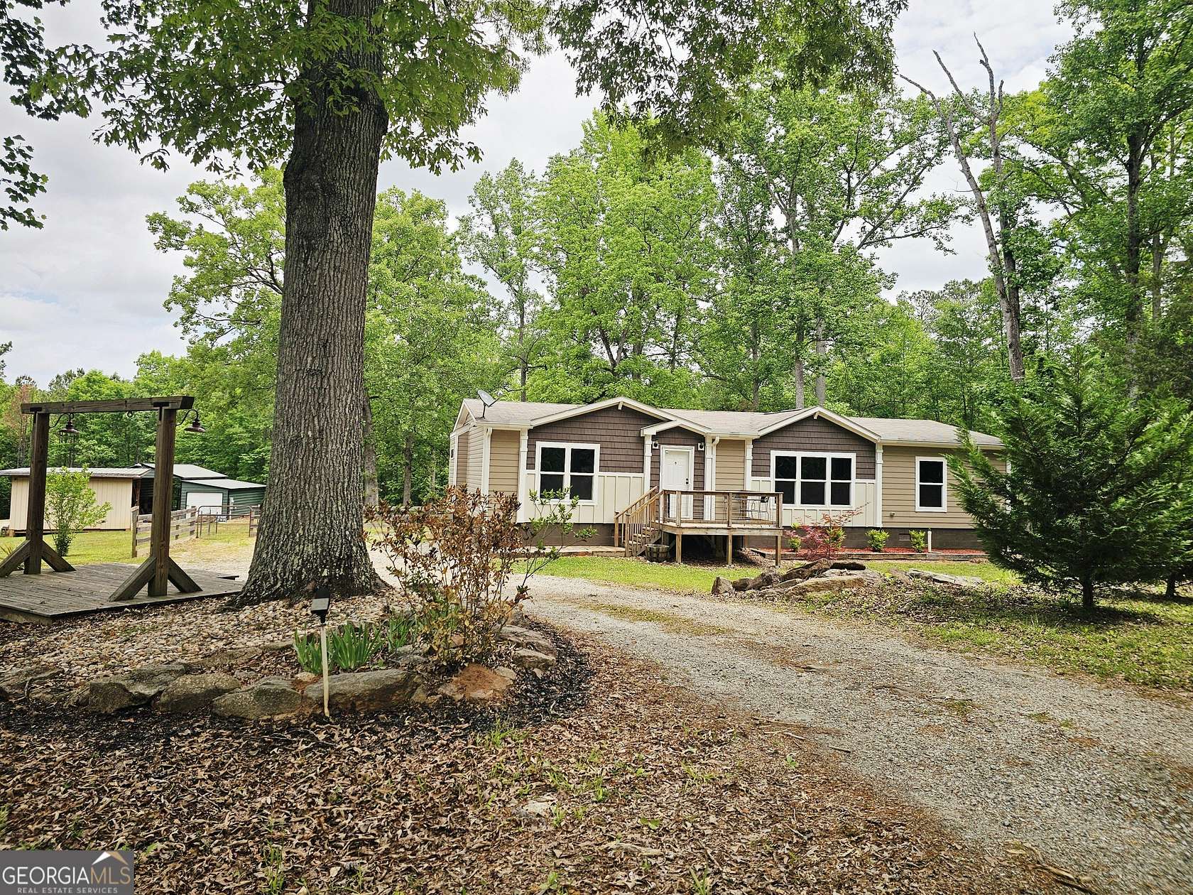 5.1 Acres of Land with Home for Sale in Newnan, Georgia