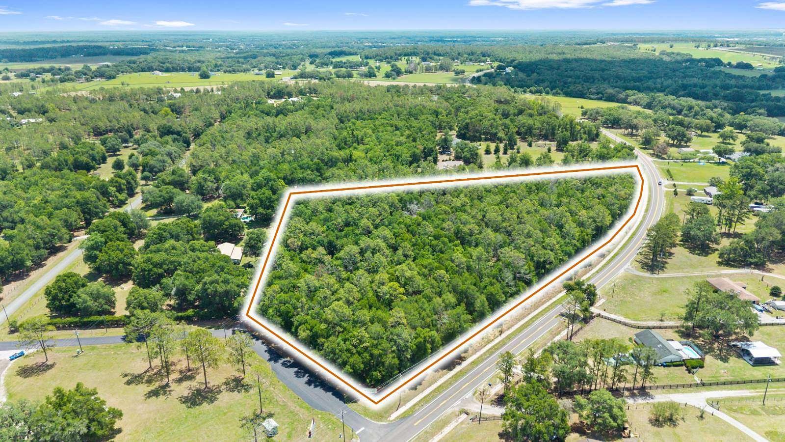 7.38 Acres of Land for Sale in Dade City, Florida