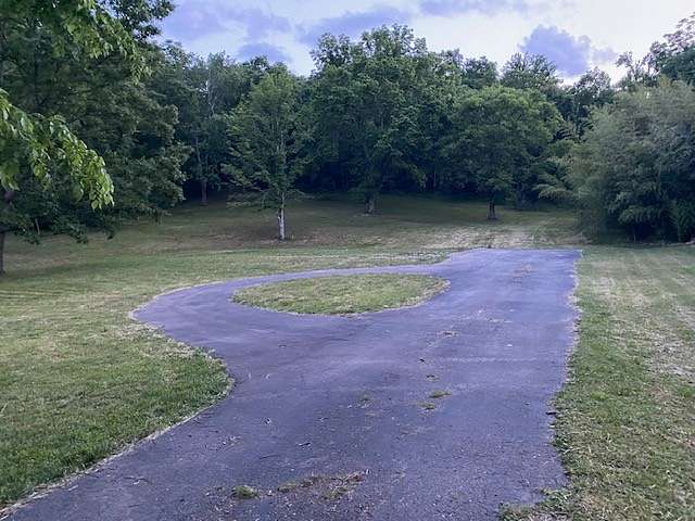 5.1 Acres of Residential Land for Sale in Hendersonville, Tennessee