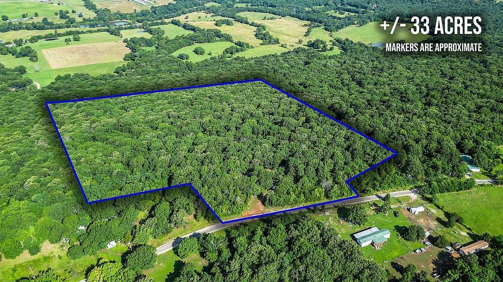 34 Acres of Recreational & Residential Land for Sale in Prairie Grove, Arkansas