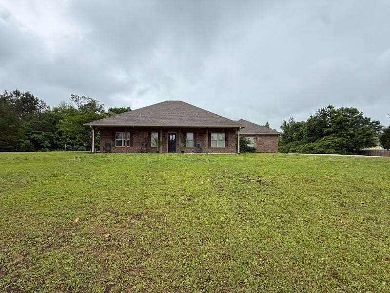 2.8 Acres of Land with Home for Sale in Tupelo, Mississippi