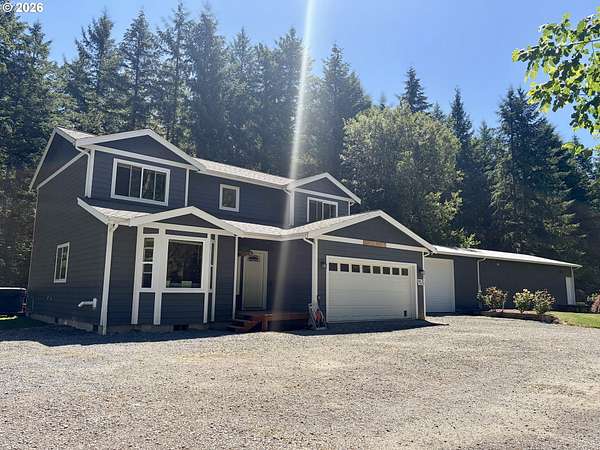 2.56 Acres of Land with Home for Sale in Beavercreek, Oregon