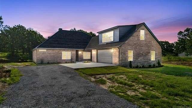 2.45 Acres of Land with Home for Sale in Skiatook, Oklahoma
