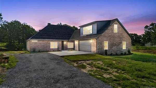 2.45 Acres of Land with Home for Sale in Skiatook, Oklahoma