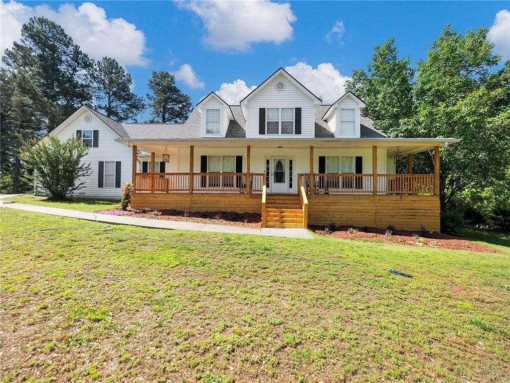 3.7 Acres of Improved Mixed-Use Land for Sale in Hoschton, Georgia