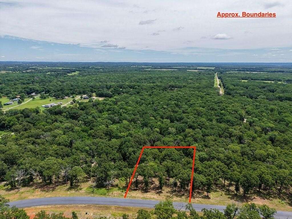 1.63 Acres of Residential Land for Sale in Malakoff, Texas
