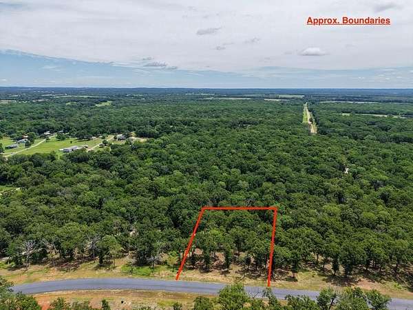 1.63 Acres of Residential Land for Sale in Malakoff, Texas