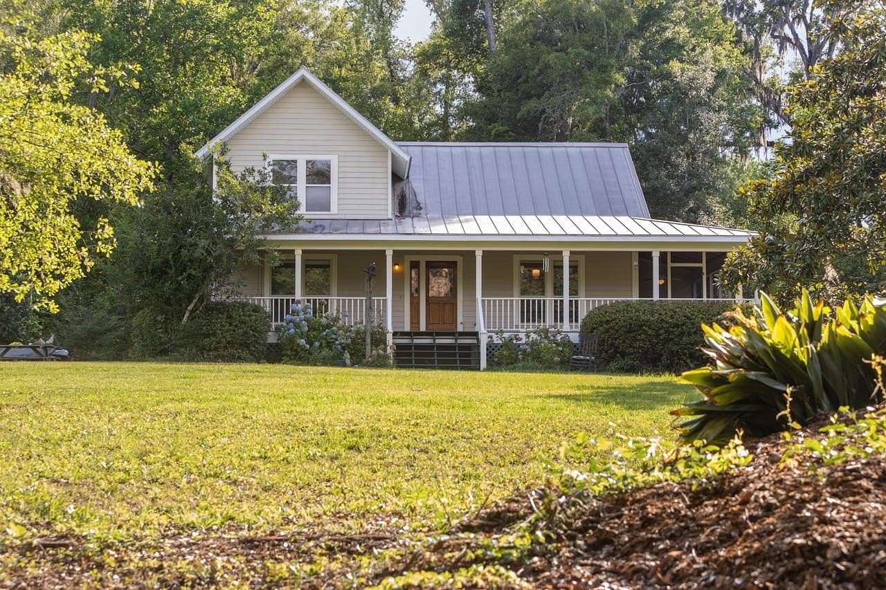 1.59 Acres of Land with Home for Sale in Tallahassee, Florida