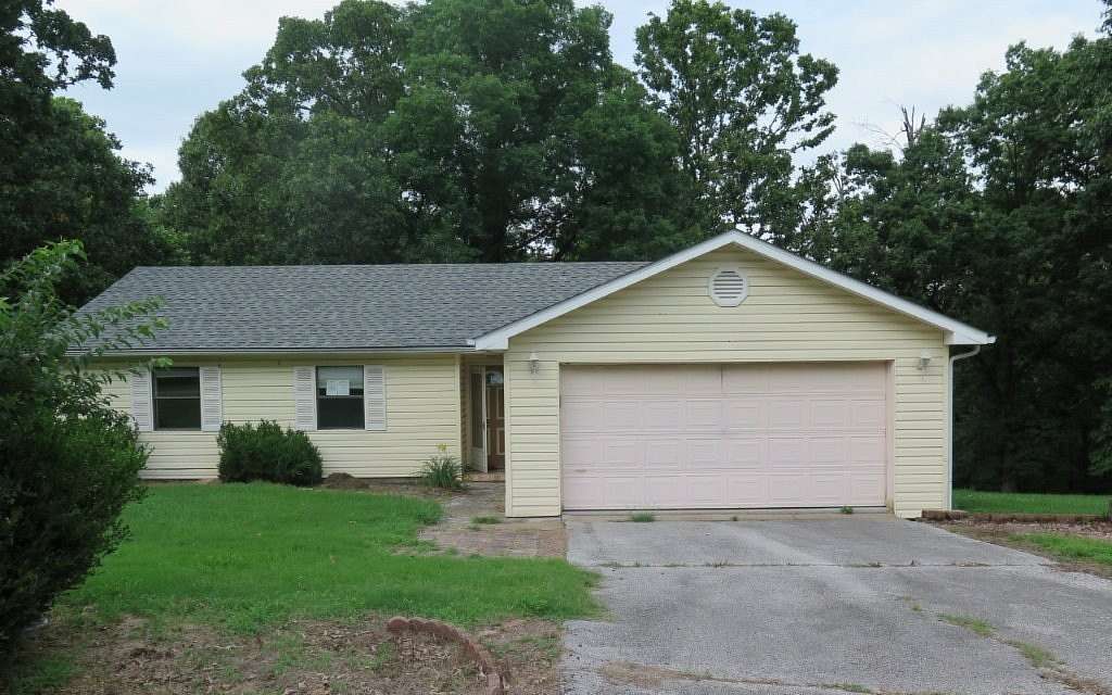 2 Acres of Land with Home for Sale in Fayetteville, Arkansas