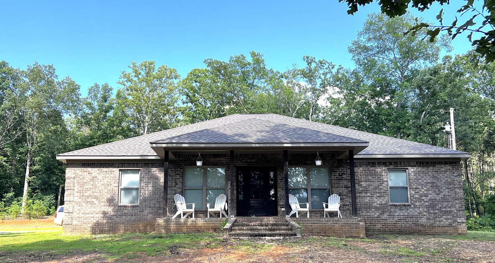 20 Acres of Recreational Land with Home for Sale in Mantachie, Mississippi