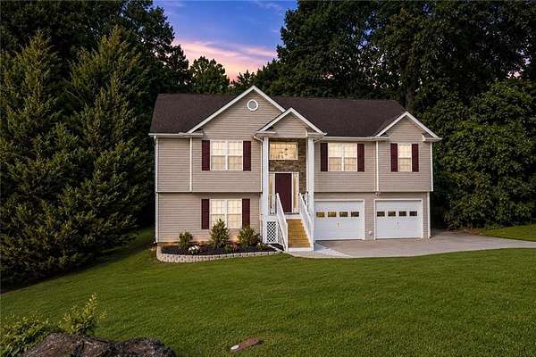 1.63 Acres of Land with Home for Sale in Braselton, Georgia