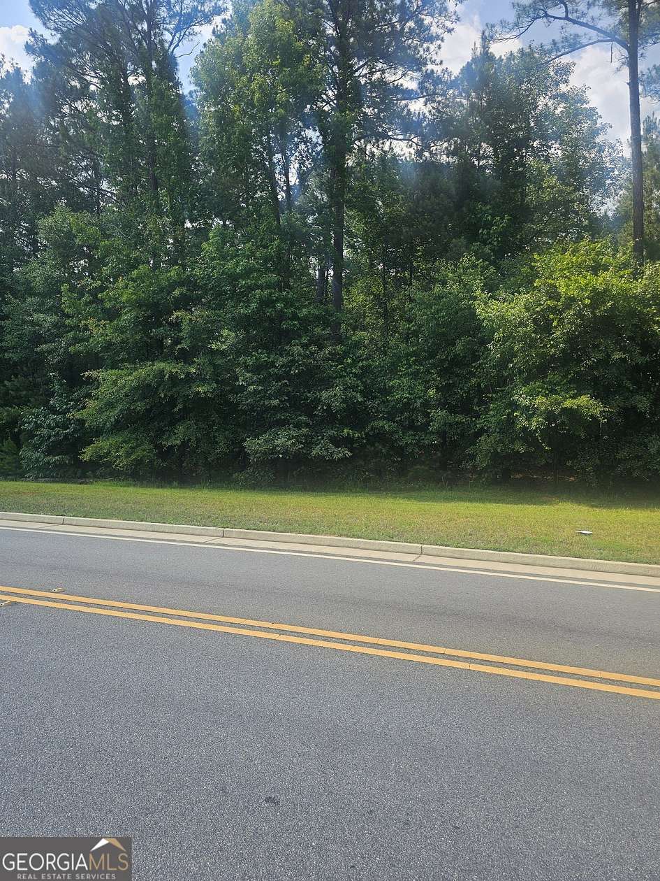 5.49 Acres of Residential Land for Sale in Locust Grove, Georgia