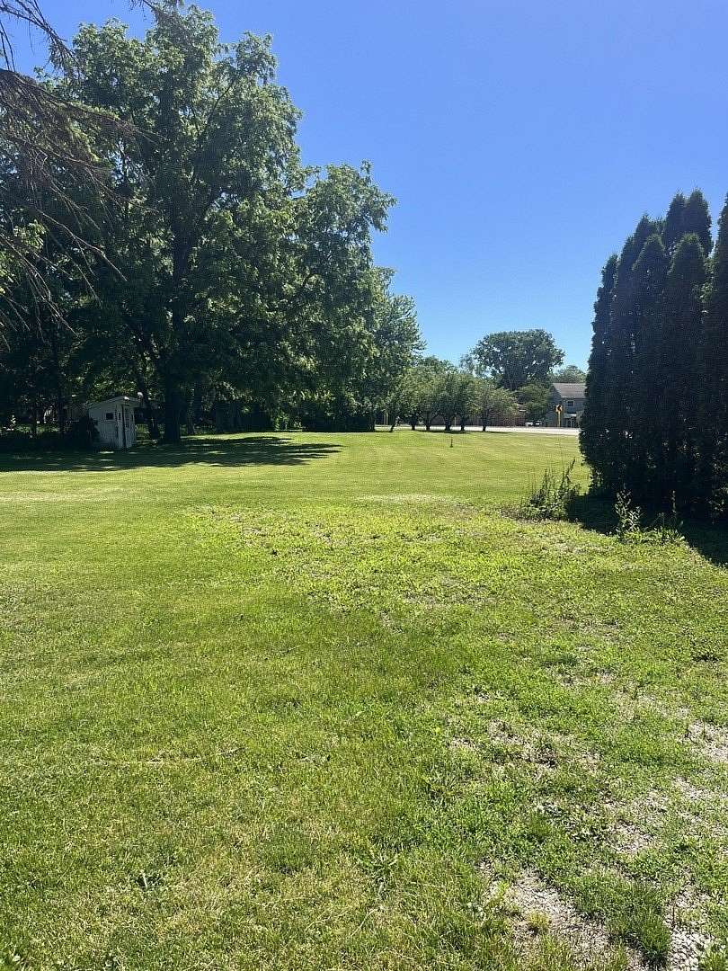 0.6 Acres of Residential Land for Sale in Antioch, Illinois