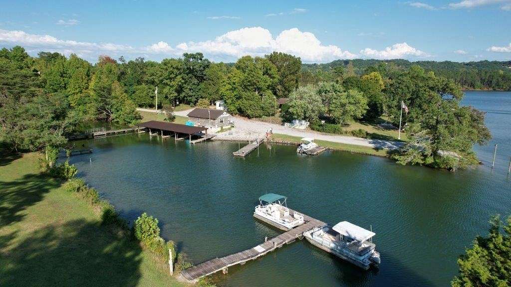 5 Acres of Improved Mixed-Use Land for Sale in Spring City, Tennessee