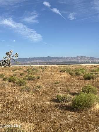 2.5 Acres of Residential Land for Sale in Rosamond, California