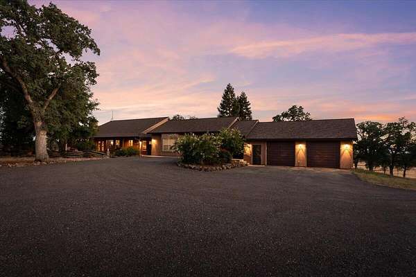 40 Acres of Land with Home for Sale in Anderson, California