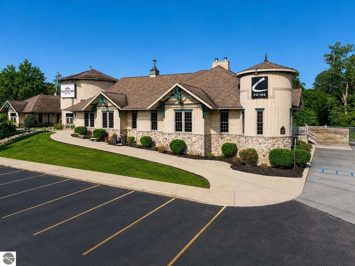7 Acres of Improved Commercial Land for Sale in Mount Pleasant, Michigan