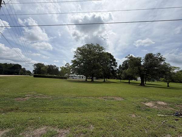 1.5 Acres of Mixed-Use Land for Sale in Tupelo, Mississippi