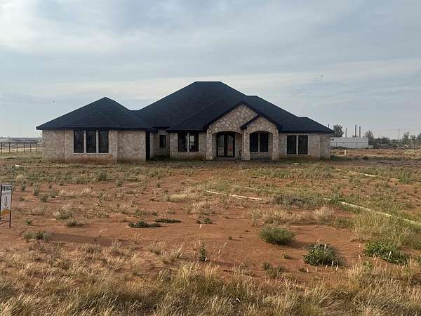 3.1 Acres of Land with Home for Sale in Midland, Texas
