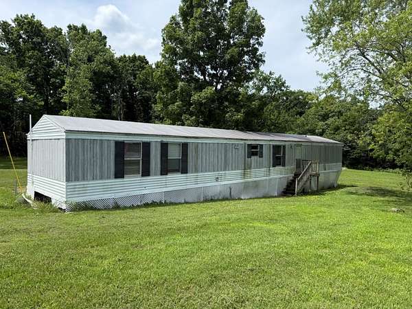 2 Acres of Land with Home for Auction in Rockvale, Tennessee