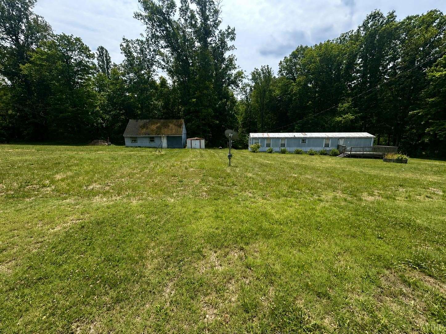 2.89 Acres of Land with Home for Sale in Gladstone, Virginia
