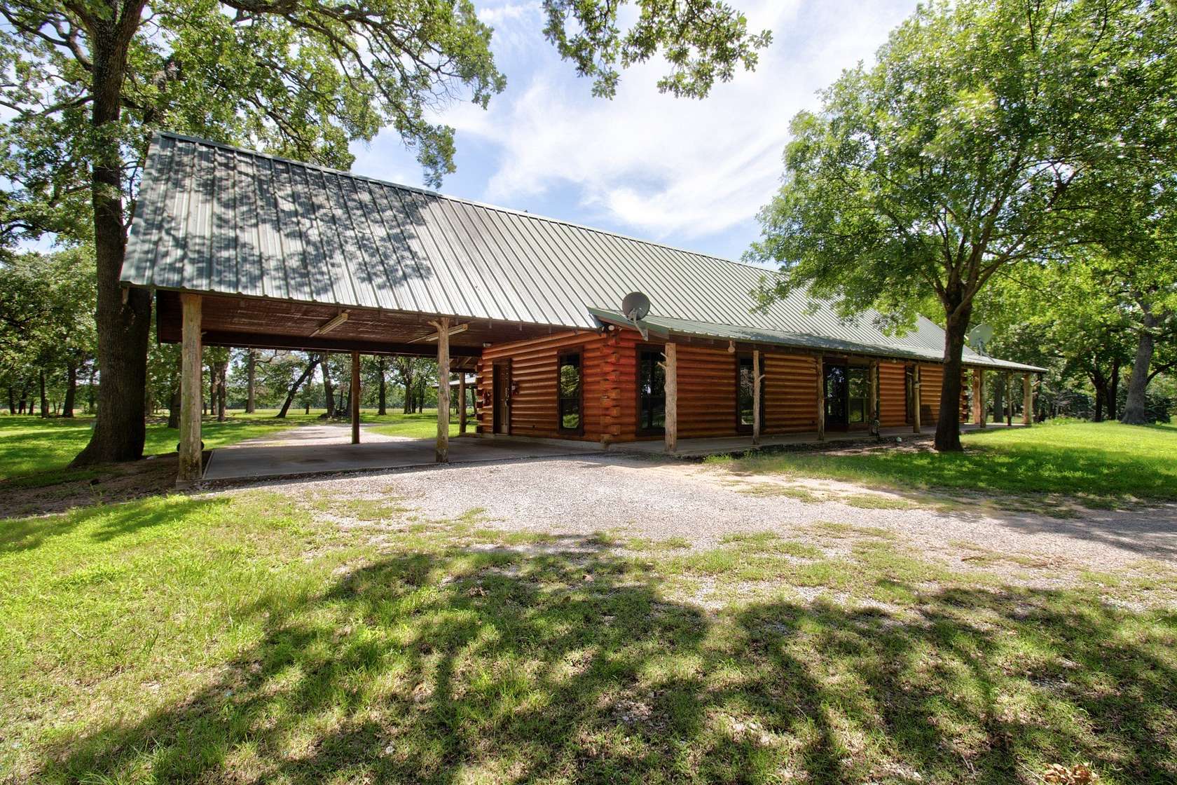 3.82 Acres of Land with Home for Sale in Collinsville, Texas