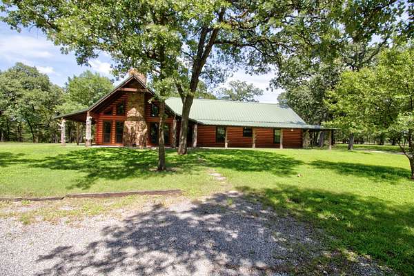 3.82 Acres of Land with Home for Sale in Collinsville, Texas