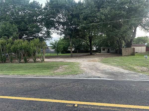 0.5 Acres of Residential Land for Sale in Pilot Point, Texas