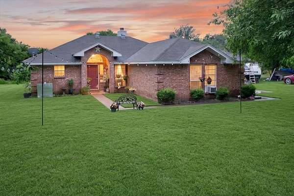 8.48 Acres of Land with Home for Sale in Farmersville, Texas