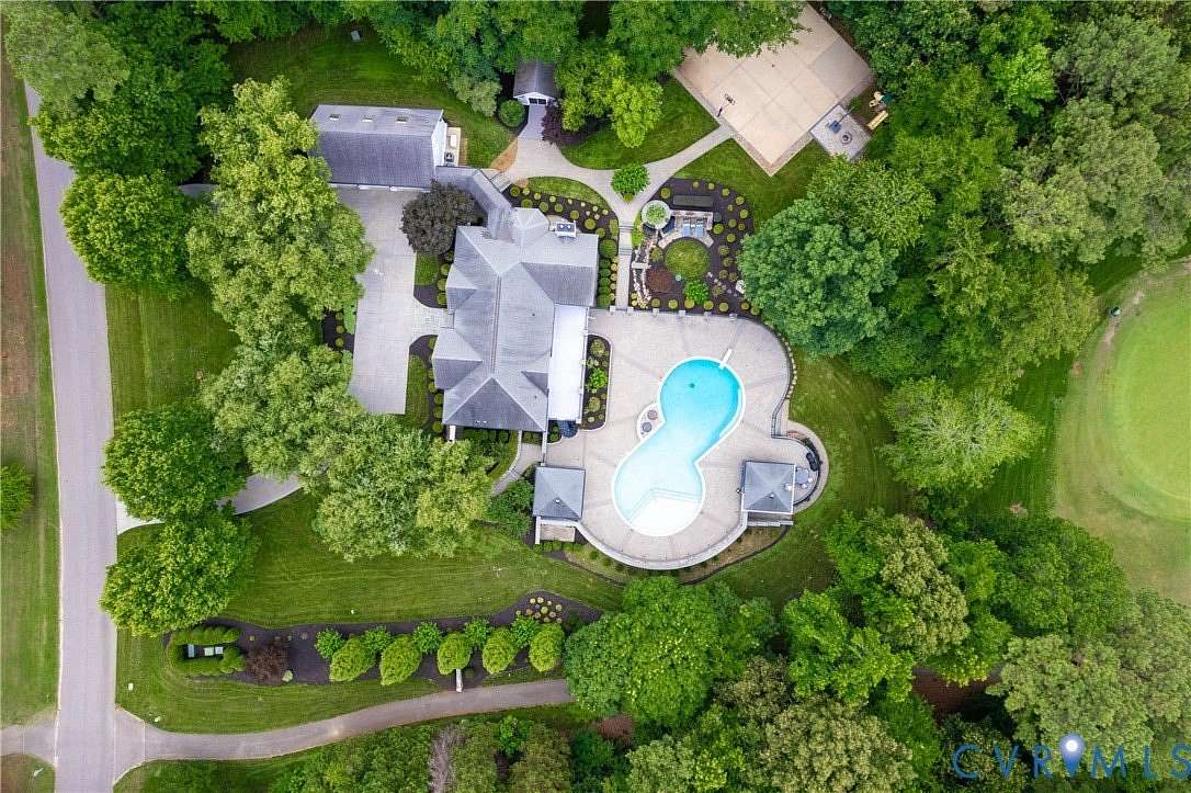 1.68 Acres of Land with Home for Sale in Chesterfield, Virginia