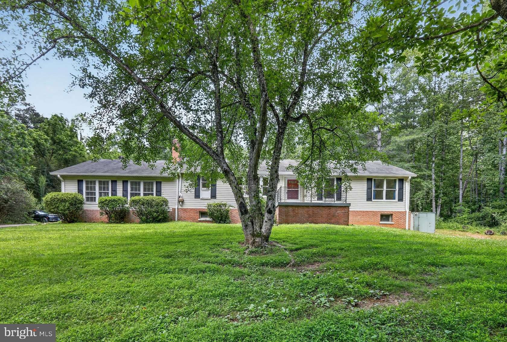 5.67 Acres of Land with Home for Sale in Amissville, Virginia