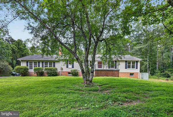 5.67 Acres of Land with Home for Sale in Amissville, Virginia
