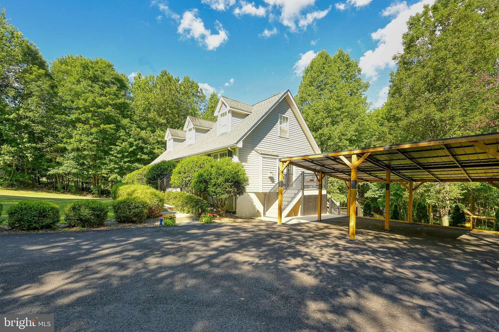 1.69 Acres of Land with Home for Sale in Louisa, Virginia