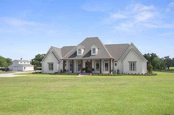 5.76 Acres of Land with Home for Sale in St. Francisville, Louisiana
