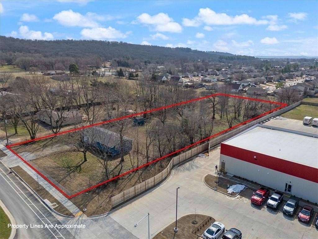 2 Acres of Improved Mixed-Use Land for Sale in Springdale, Arkansas