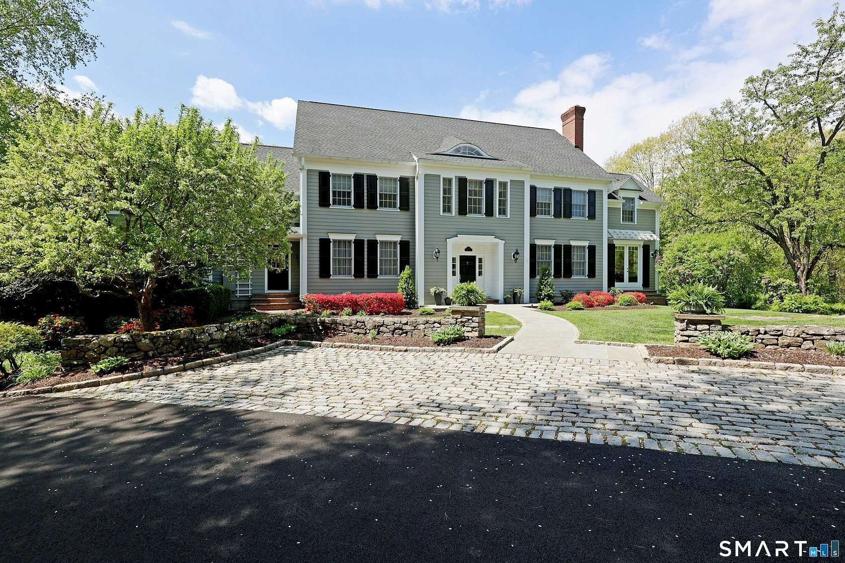 2.88 Acres of Land with Home for Sale in Ridgefield, Connecticut