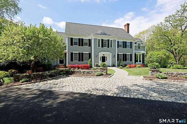 2.88 Acres of Land with Home for Sale in Ridgefield, Connecticut
