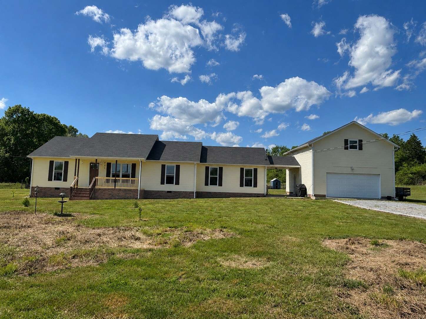 2.3 Acres of Land with Home for Sale in Wartrace, Tennessee