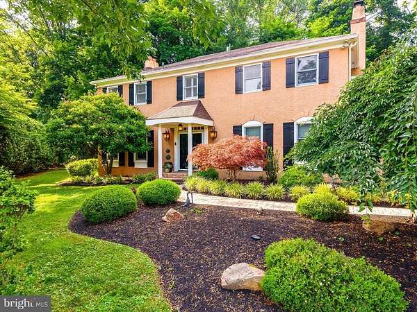 1.52 Acres of Land with Home for Sale in Villanova, Pennsylvania