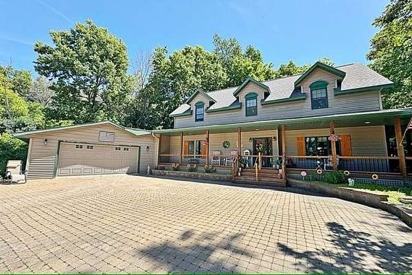 2.24 Acres of Land with Home for Sale in Clare, Iowa