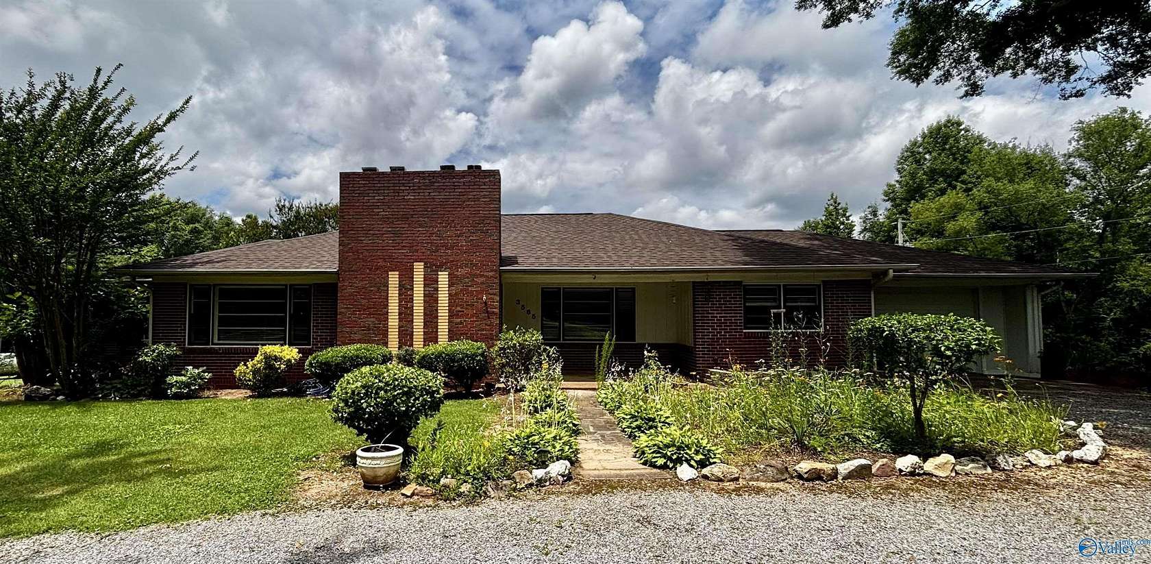 2 Acres of Land with Home for Sale in Leesburg, Alabama
