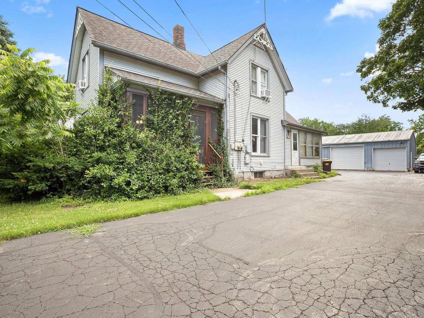 1.6 Acres of Land with Home for Sale in Harvard, Illinois