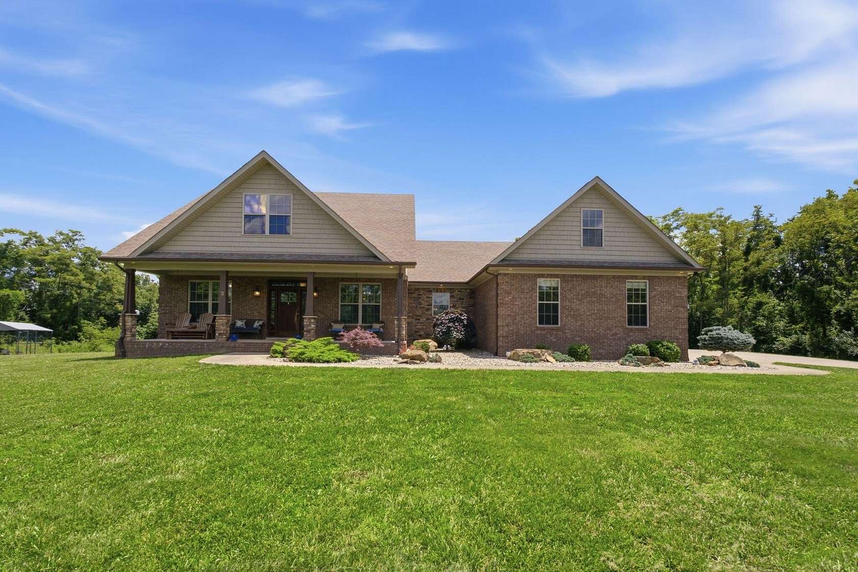 18 Acres of Land with Home for Sale in Nicholasville, Kentucky