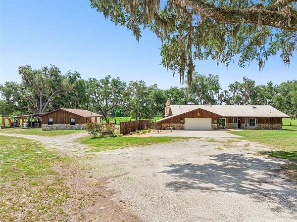 2.8 Acres of Improved Mixed-Use Land for Sale in Inverness, Florida