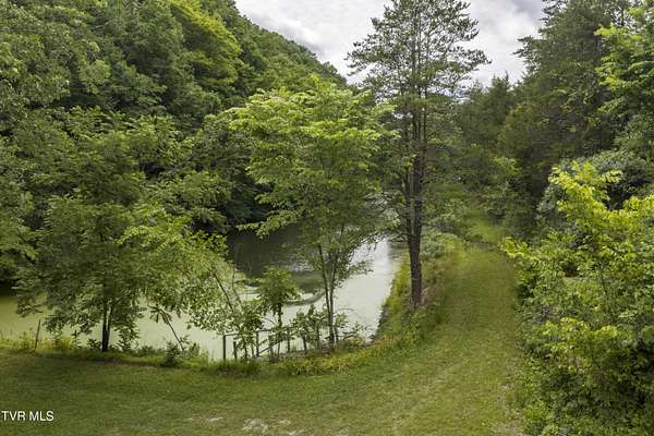 68.4 Acres of Recreational Land for Sale in Piney Flats, Tennessee